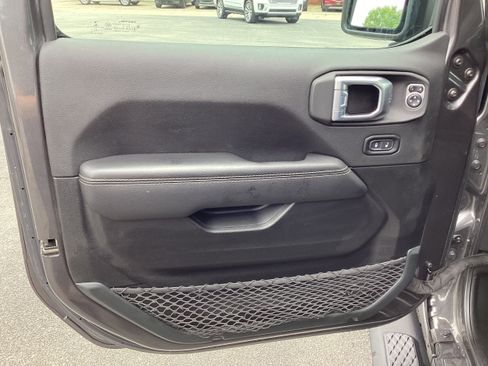 Used 2021 Jeep Gladiator Overland w/ Dual Top Group image 14