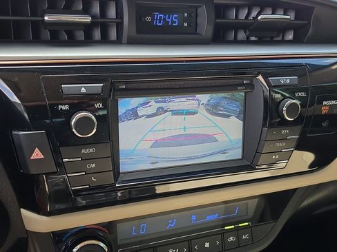 Used 2016 Toyota Corolla LE FWD image 22