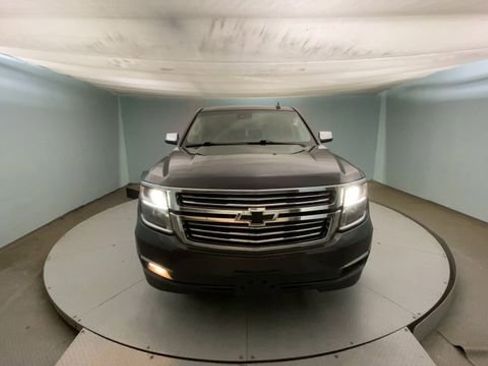 Used 2018 Chevrolet Tahoe Premier AWD/4WD image 7