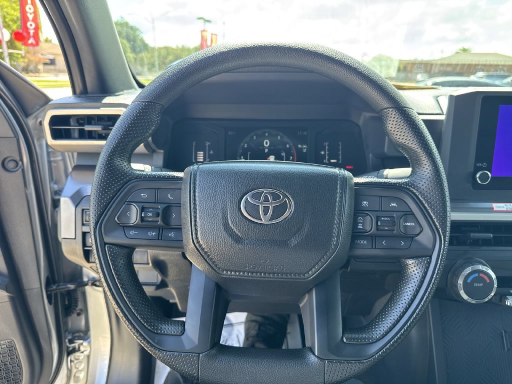 Used 2026 Toyota Tacoma SR5 AWD/4WD image 16