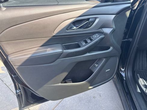Used 2019 Chevrolet Traverse LT w/ LT Premium Package FWD image 27