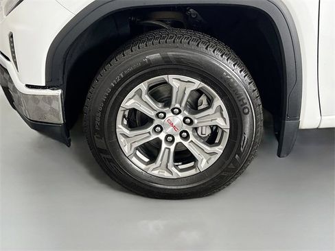 Used 2024 GMC Sierra 1500 SLT image 27