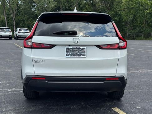 Used 2024 Honda CR-V EX image 6