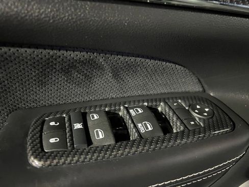 Used 2017 Jeep Grand Cherokee SRT image 24