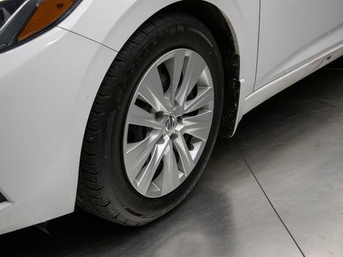 Used 2022 Nissan Sentra S w/ Lighting Package image 6