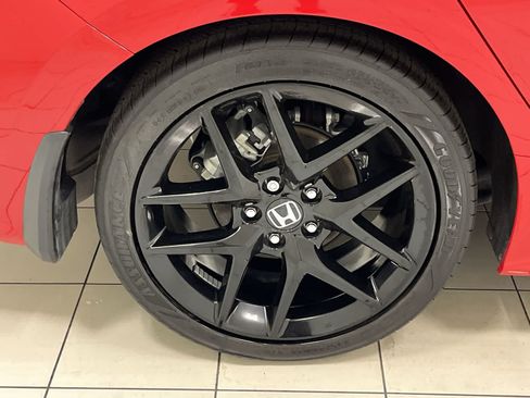 Certified 2025 Honda Civic Sport image 23