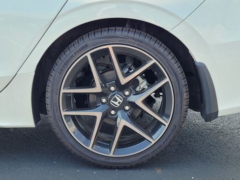 Used 2022 Honda Civic Sport Touring image 10