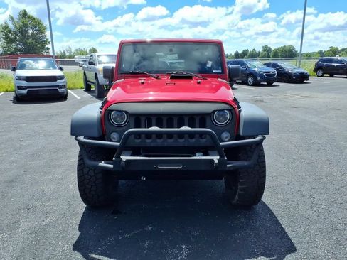 Used 2014 Jeep Wrangler Unlimited Sport w/ Dual Top Group AWD/4WD image 3