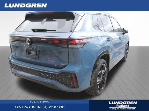 New 2026 Volkswagen Tiguan SEL R-Line AWD/4WD image 3