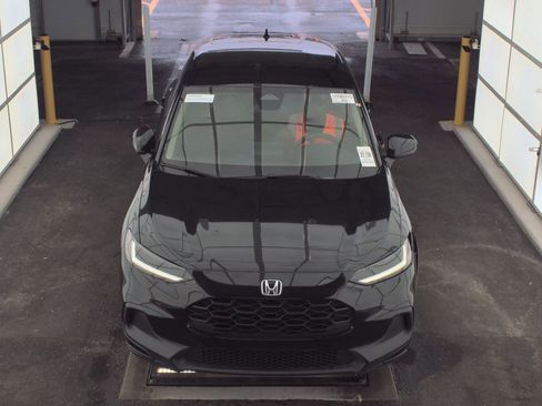 Used 2023 Honda HR-V LX image 2