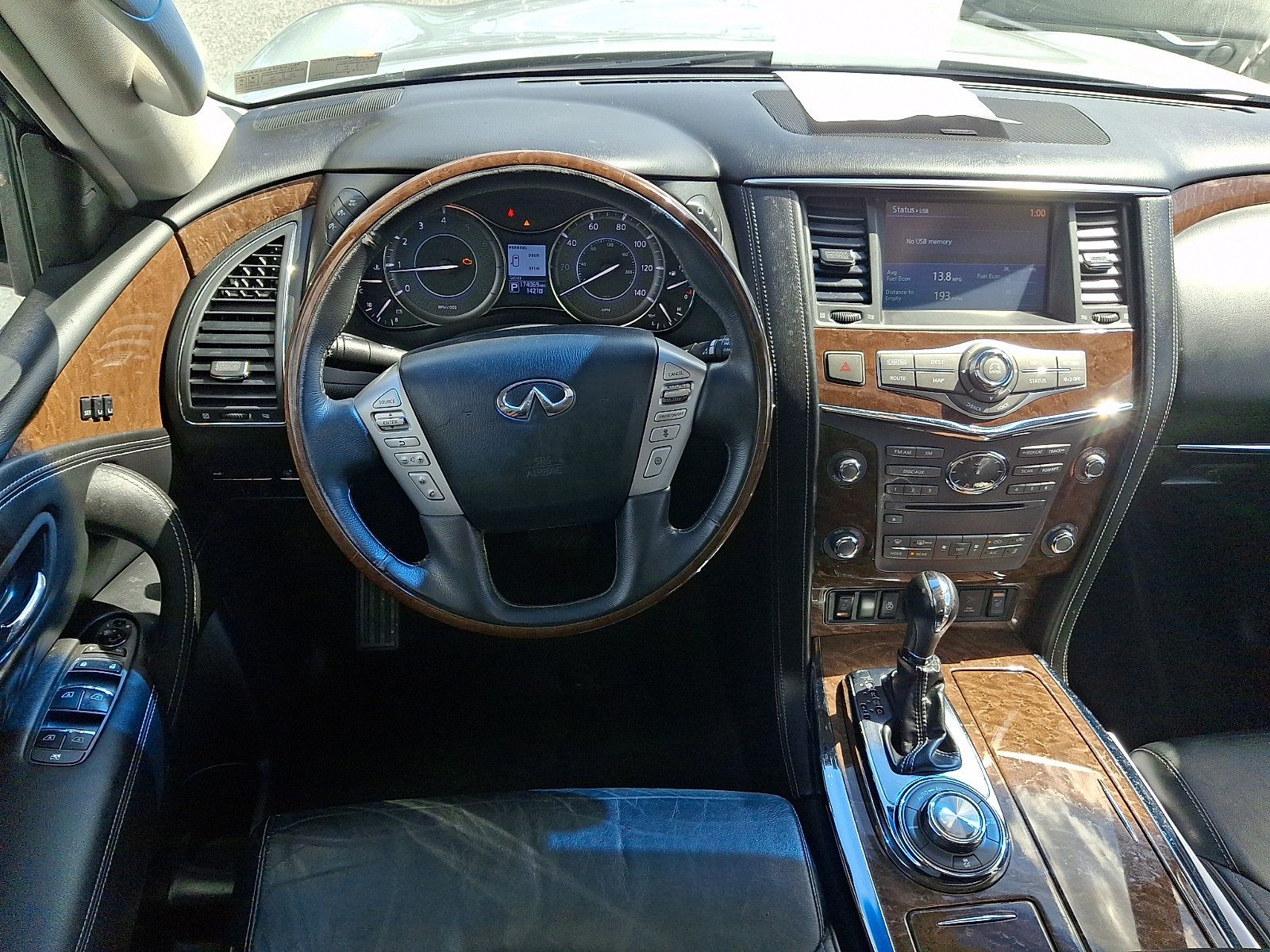 Used 2017 INFINITI QX80 4WD w/ Driver Assistance Package image 12