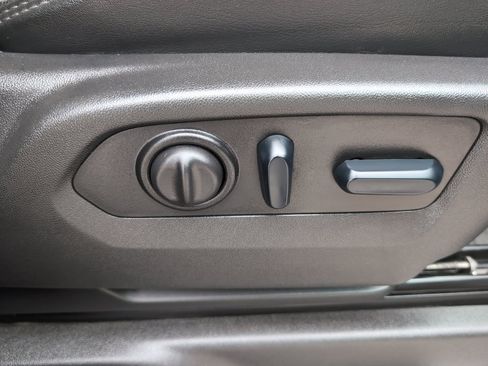 Used 2023 Chevrolet Silverado 2500 High Country image 23