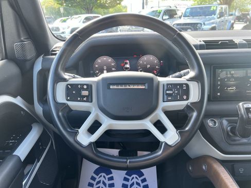 Used 2024 Land Rover Defender 110 X-Dynamic SE AWD/4WD image 16