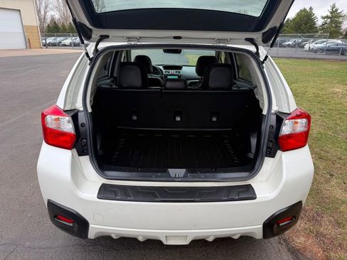 Used 2017 Subaru Crosstrek 2.0i Limited image 3