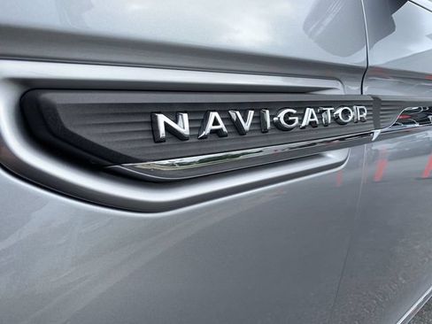 Used 2024 Lincoln Navigator L Reserve AWD/4WD image 40