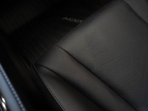 Used 2024 Honda Accord Touring image 27