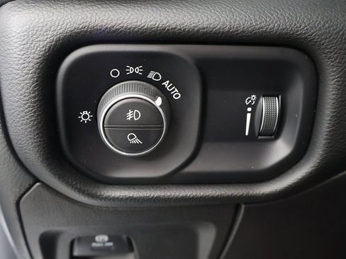 Used 2023 RAM 1500 Big Horn image 28