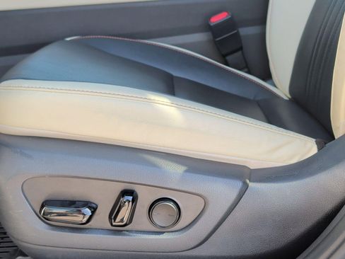 Certified 2024 Lexus NX 250 FWD w/ Towing Package (2000 Lbs) image 9