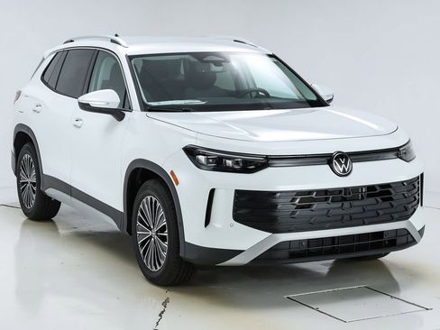 New 2026 Volkswagen Tiguan S image 15