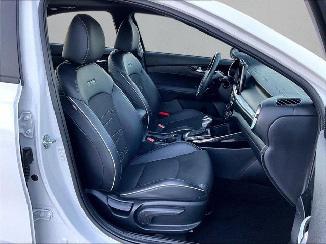 Used 2024 Kia Forte GT-Line w/ GT-Line Premium Package FWD image 9
