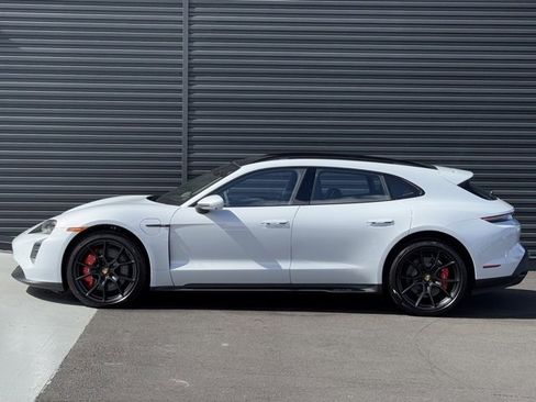 New 2024 Porsche Taycan GTS image 2