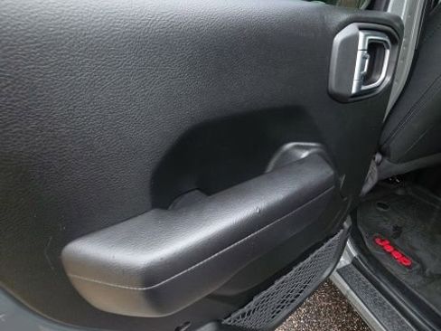 Used 2021 Jeep Wrangler Unlimited Sport AWD/4WD image 16