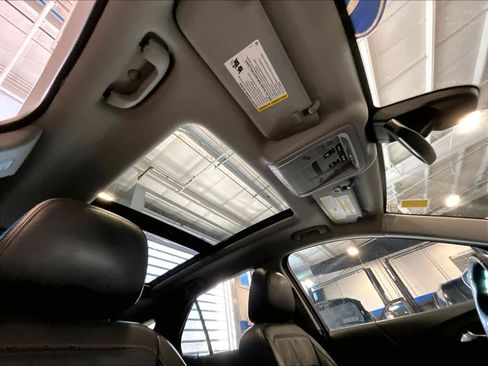 Used 2019 Chevrolet Equinox Premier image 23