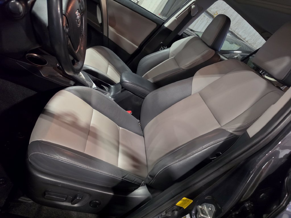 Used 2015 Toyota RAV4 Limited w/ Technology Package AWD/4WD image 6