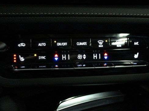 Certified 2023 Buick Envision Essence w/ Sport Touring Package image 29