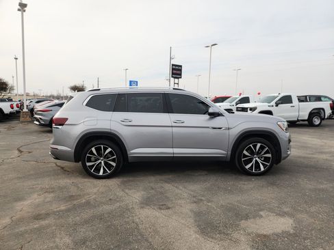 Used 2025 Volkswagen Atlas SEL Premium R-Line image 7