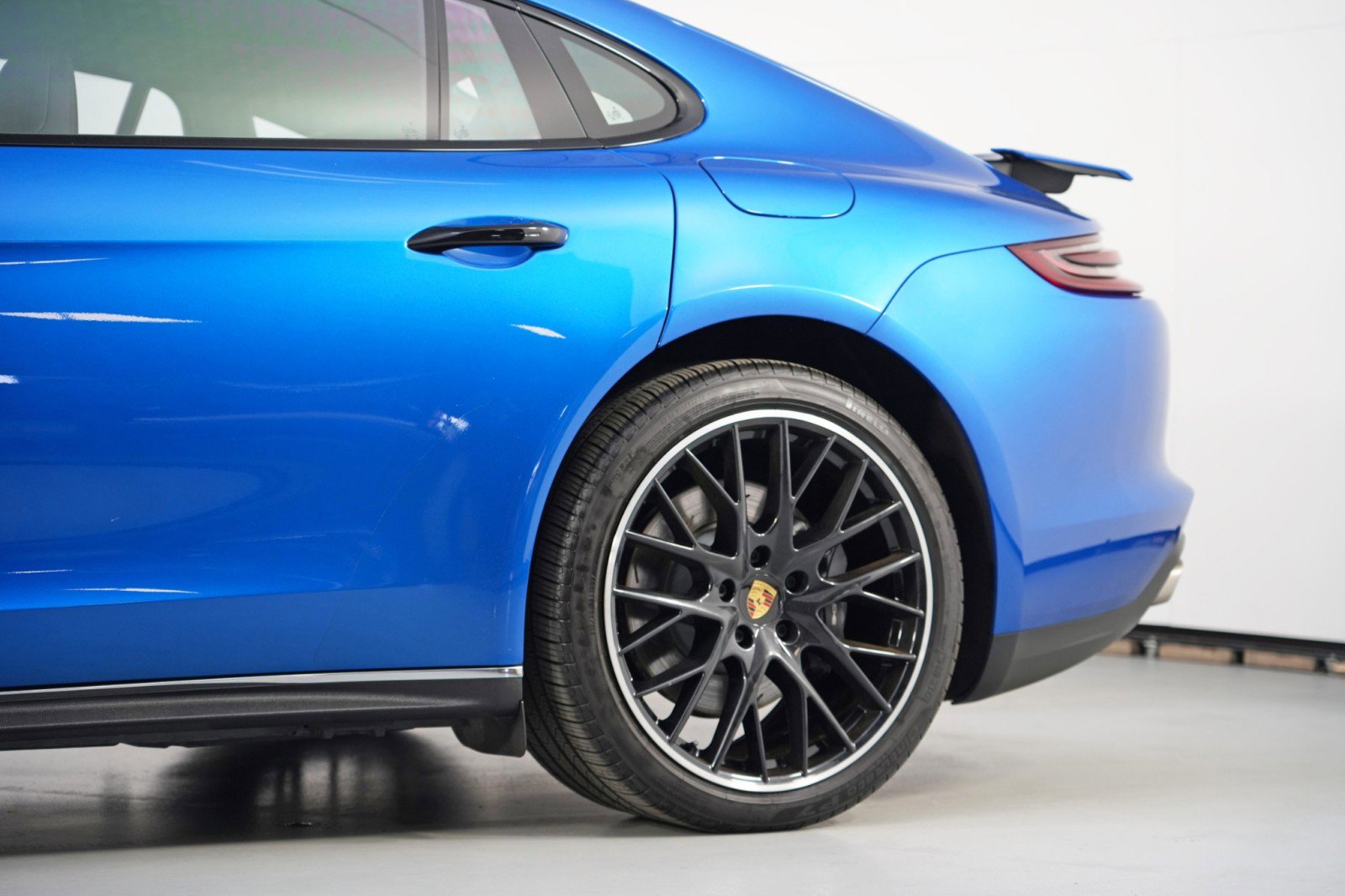 Used 2019 Porsche Panamera 4 Executive w/ Premium Package Plus AWD/4WD image 59