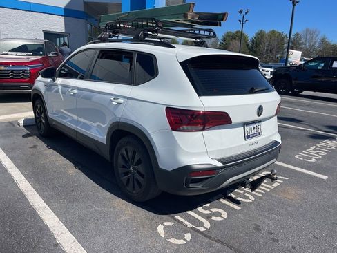 Used 2024 Volkswagen Taos S image 6