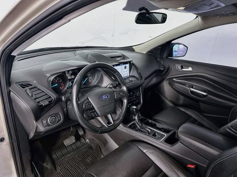 Used 2017 Ford Escape SE w/ SE Leather Comfort Package AWD/4WD image 9