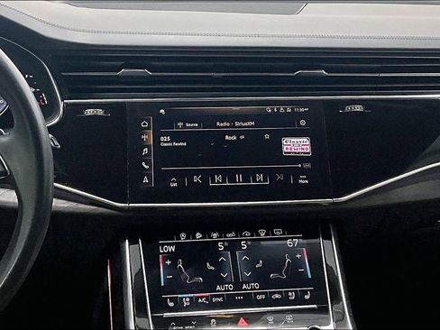 Used 2019 Audi Q8 Prestige AWD/4WD image 6