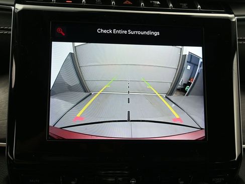 Used 2022 Jeep Grand Cherokee Limited image 21