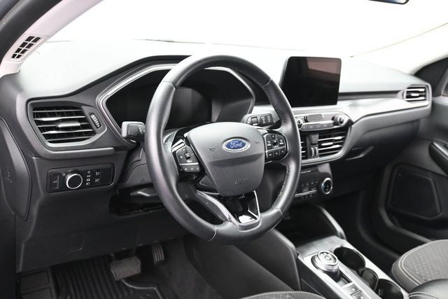 Certified 2024 Ford Escape Active AWD/4WD image 16
