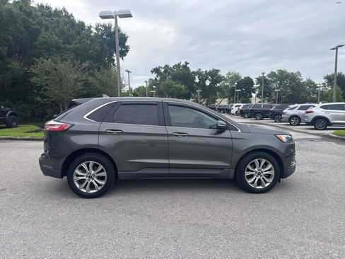 Used 2019 Ford Edge Titanium w/ Equipment Group 301A FWD image 8