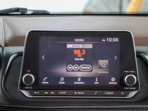 Used 2022 Nissan Rogue SV FWD image 19