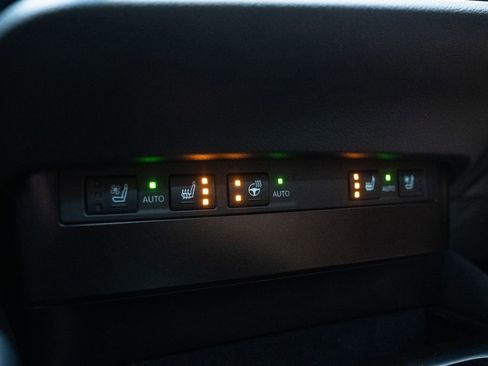 Used 2023 Lexus ES 350 w/ Premium Package image 30