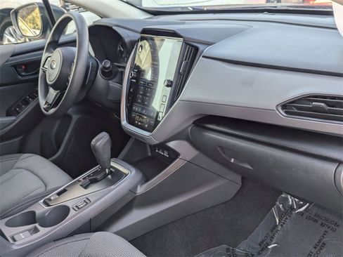Used 2024 Subaru Crosstrek 2.0i Premium image 31