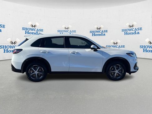 Used 2023 Honda HR-V EX-L image 9