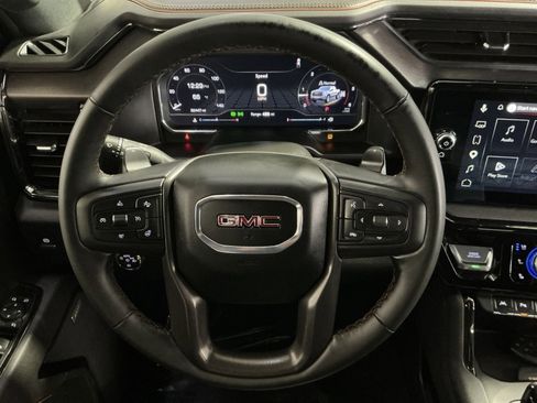 Used 2025 GMC Sierra 1500 AT4 w/ AT4 Premium Package AWD/4WD image 17