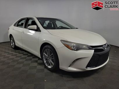 Used 2015 Toyota Camry SE w/ Moonroof Package