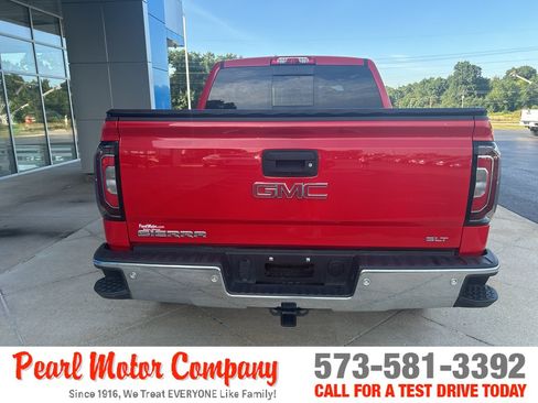 Used 2017 GMC Sierra 1500 SLT w/ SLT Premium Package AWD/4WD image 5