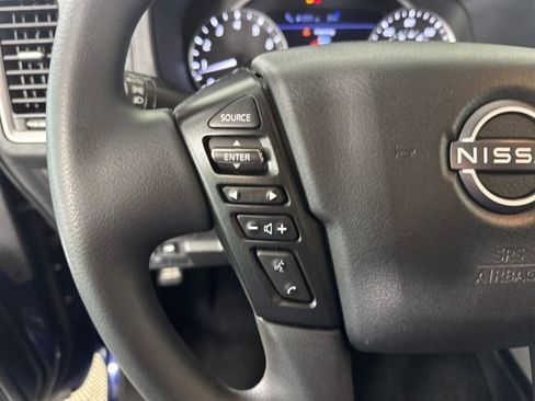 Used 2022 Nissan Frontier SV w/ Technology Package image 15