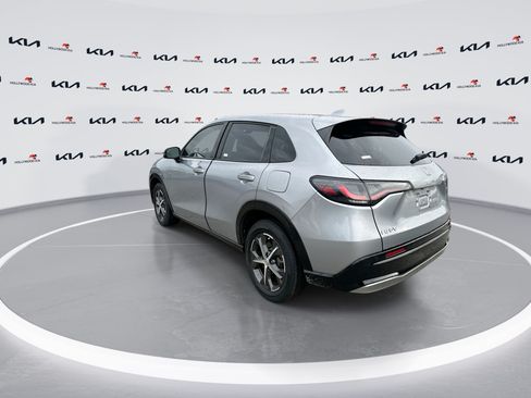 Used 2023 Honda HR-V EX-L image 6