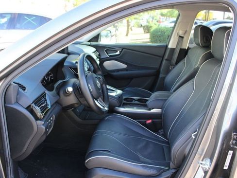 Used 2025 Acura RDX SH-AWD w/ Advance Package image 9