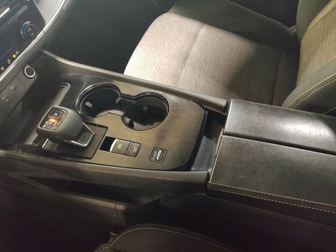 Used 2021 Nissan Rogue SV FWD image 26