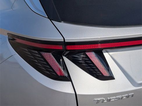 Used 2024 Hyundai Tucson Limited image 18