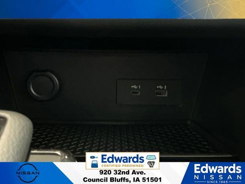 Used 2025 Nissan Pathfinder Rock Creek AWD/4WD image 32